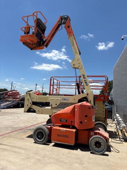 Articulating Boom