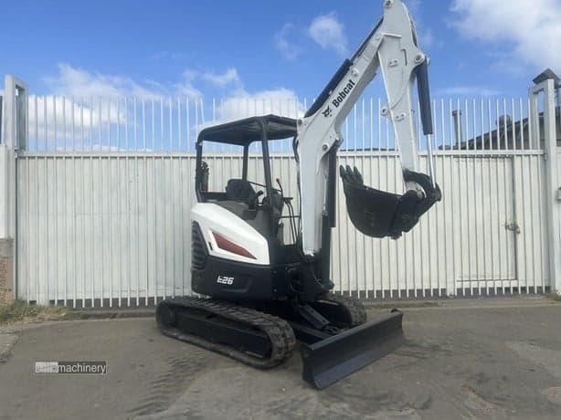 2022 BOBCAT E26