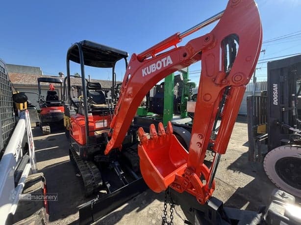 2018 KUBOTA U17
