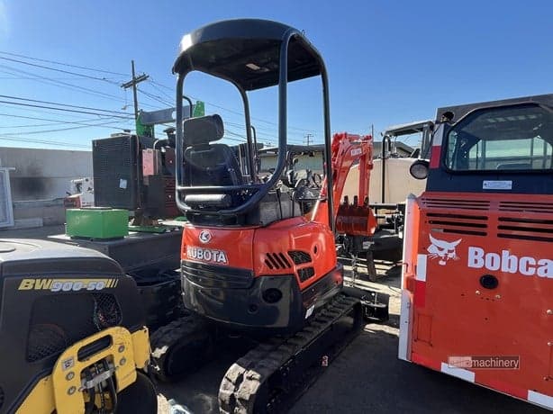 2018 KUBOTA U17